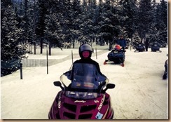 Snowmobiling_Yellowstone2