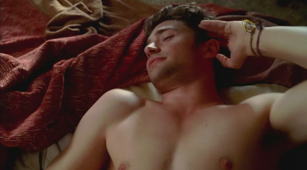 target blank Matt Dallas shirtless on Eastwick click for the image