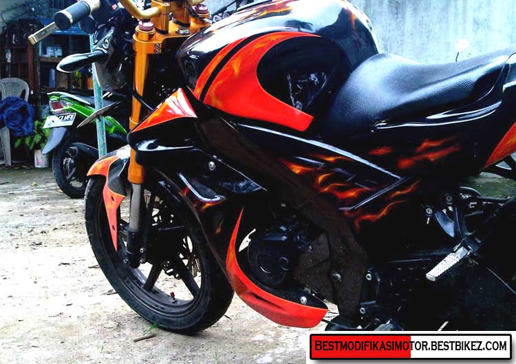  Modifikasi  Vixion  Hitam  Airbrush Gambar Modifikasi  Motor 