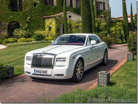 Rolls-Royce-Phantom_Coupe_2013_800x600_wallpaper_08
