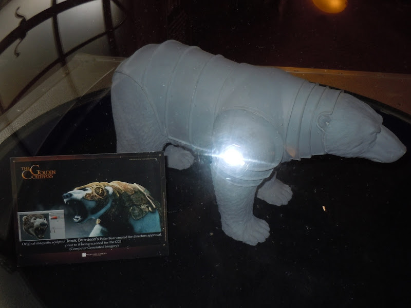 Iorek Byrnison polar bear maquette