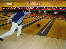 Bowling Tips : Improving Bowling Scores