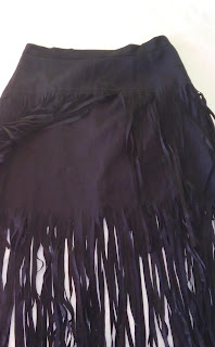 www.oasap.com/skirts/61340-chic-faux-suede-tasseled-skirt.html?Starfish_fashion