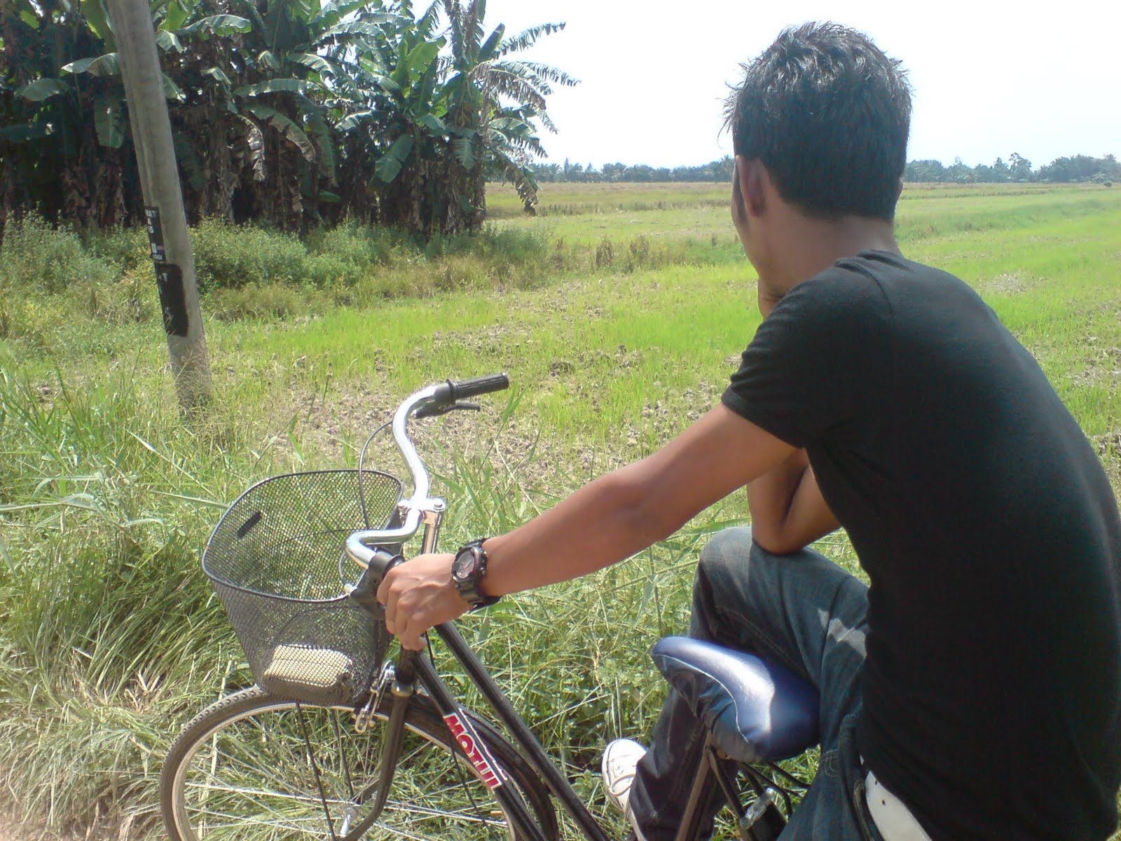 AKUNAZRIZAINAL