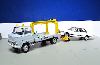 Tomica Limited Vintage LV-75a Nissan 3.5ton Truck Wrecker