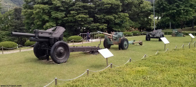 Cañones de artillería usados en la Guerra de Corea