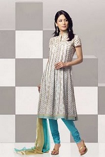 Hot Girls in Salwar Kameez Photos, Indian Models in Salwar Kameez Designs 2011