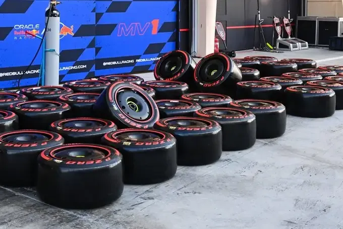 Gomme Pirelli