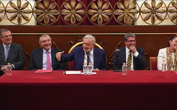 Senadores oficialistas y presidenciables de Morena se reúnen en Palacio Nacional