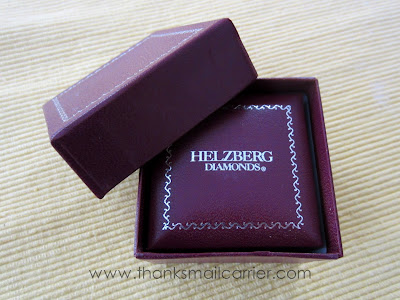 Helzberg Diamonds box