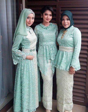 30 Desain Model Baju Kebaya Muslim Brokat Modern Pesta 