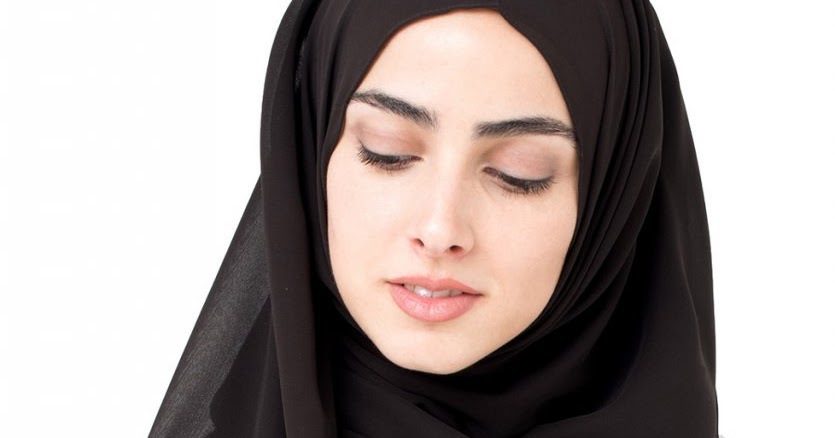 Tips Memilih Warna Hijab yang Sesuai dengan Warna Baju dan 