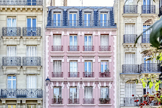 Paris : 10 immeubles aux façades colorées, 10 bâtiments insolites aussi incongrus que joyeux