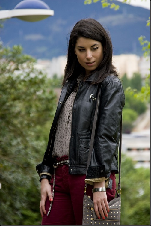 Pantalon rojo 06