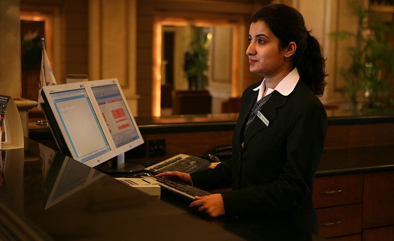 Front Desk Attendant - Part Time - $18 per hour - San Jose, CA 95138 [Evergreen Area]