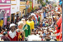 bonecos gigantes