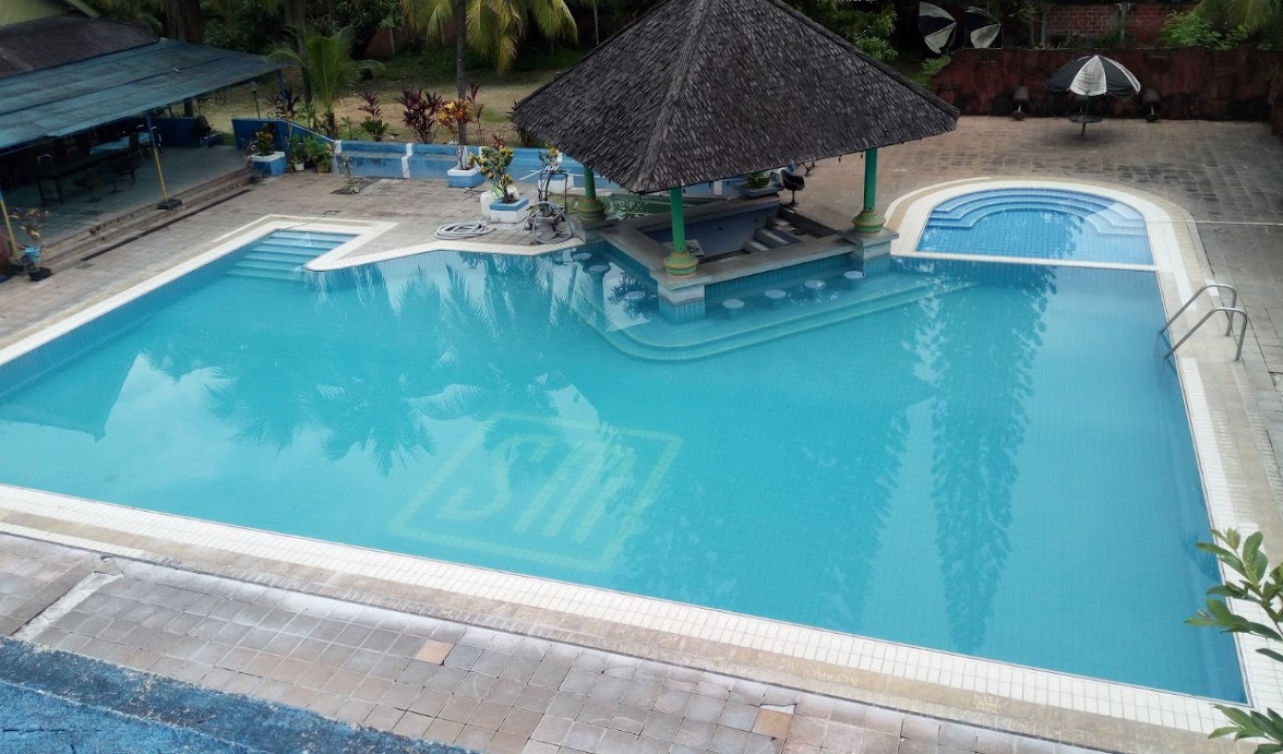 kolam renang hotel sahid manado