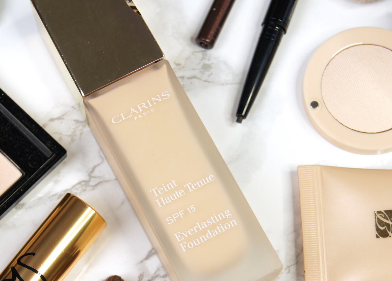 clarins everlasting foundation review swatches high coverage comfortable natural no caking