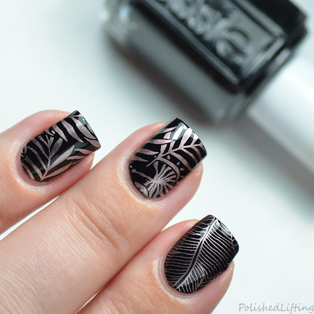 metallic tropical leaves nail art