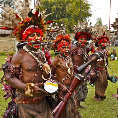 Modern Life Of Papuans Seen On www.coolpicturegallery.us