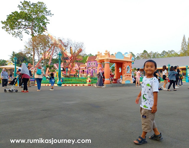 main-di-dunia-kartun-dufan