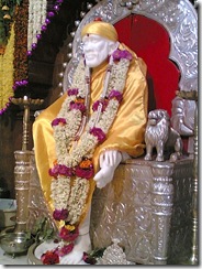 Sai_Baba_Samadhi_idol_murti