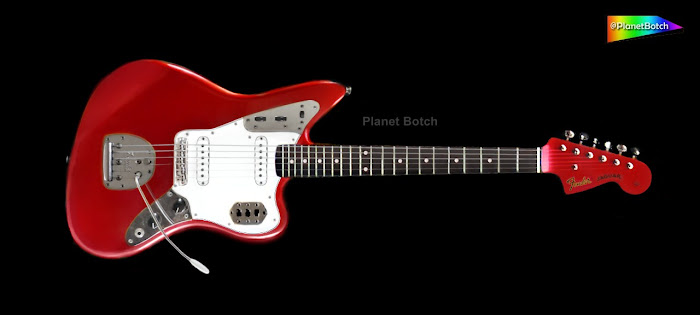 Fender MIJ '62 Jaguar Reissue in Candy Apple Red with matching headstock