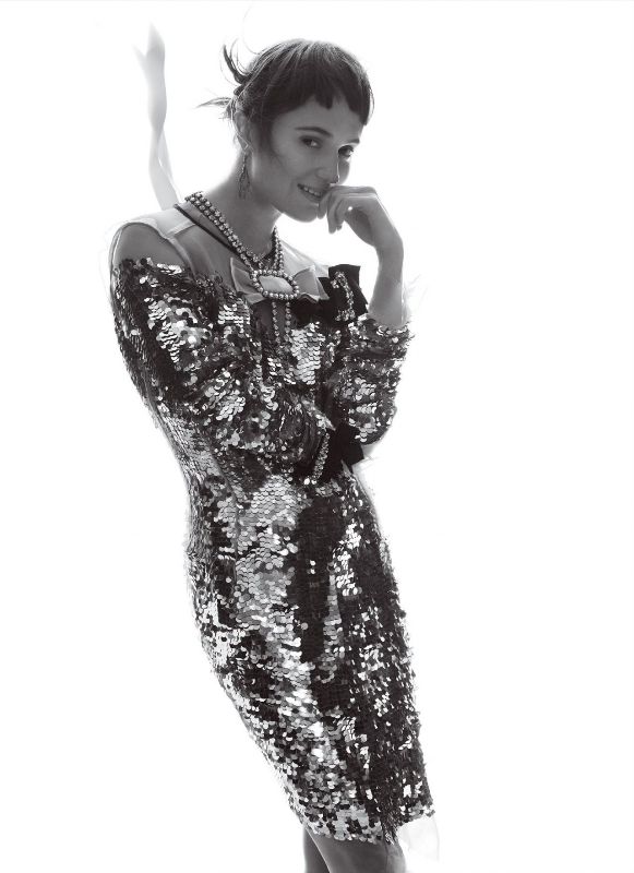 Alicia Vikander – Vogue Magazine US January 2016 Photo shoot