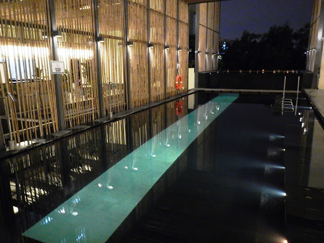 Hotel Maya Kuala Lumpur swimming pool