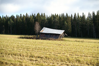 fallfärdig lada