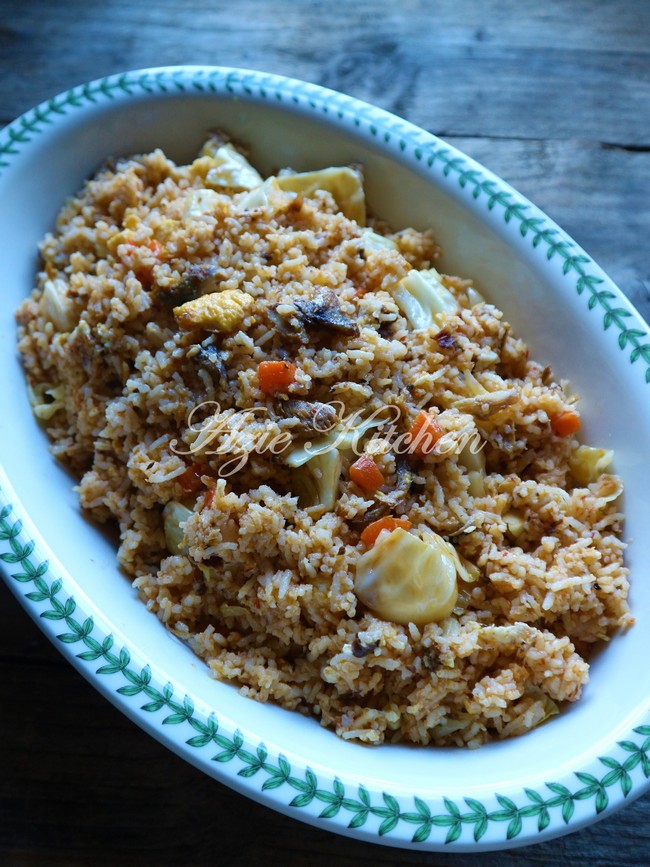 Nasi Goreng Sardin - Azie Kitchen