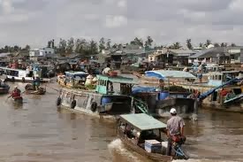 cruises on mekong river