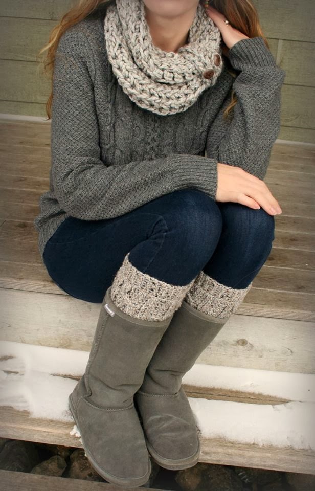 Cute Sweater And Scarve With Highboots