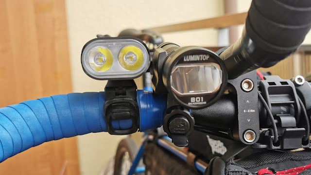 Lumintop B01 vs Eyen Streak 1000