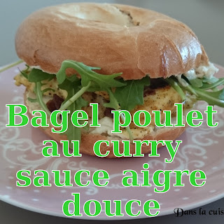 http://danslacuisinedhilary.blogspot.fr/2014/07/bagel-au-poulet-curry-et-sa-sauce-aigre.html