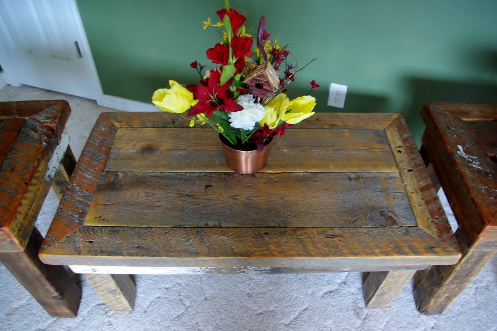Reclaimed Rustics: Rustic Coffee Table & Matching End Tables