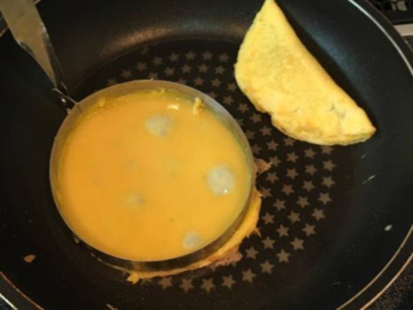 Masak Telur "Seperti Ini", Wangi Dan Lembut. Bisa Dimakan Langsung, Bisa Dimasak Kuah! Kreasi Baru Ini Bakal Ditagih Anak dan Suami Terus!