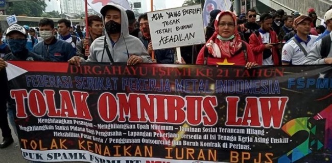 Asal Usul Omnibus Law, yang Kini Banyak Dibicarakan di Indonesia, naviri.org, Naviri Magazine, naviri