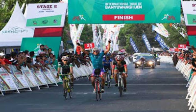 Balap Sepeda International Tour De Banyuwangi Ijen 