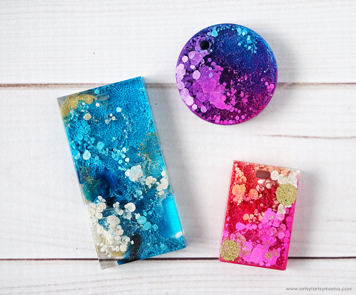 DIY Alcohol Ink Resin Keychains