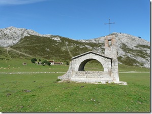 Small church above Lake Enol