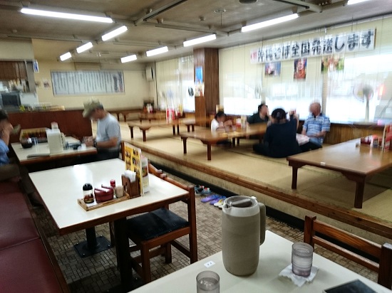 我部祖河食堂 西原店の店内の写真