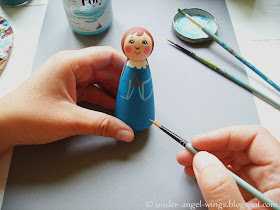 DIY creating the wooden painted Christmas angel peg doll