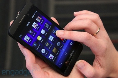  BlackBerry terbaru 2013 ini nantinya akan memakai nama BlackBerry Z10   