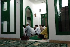 Gerhana Bulan , Para Jemaah di Jakarta Islamic Center Salat Khusuf