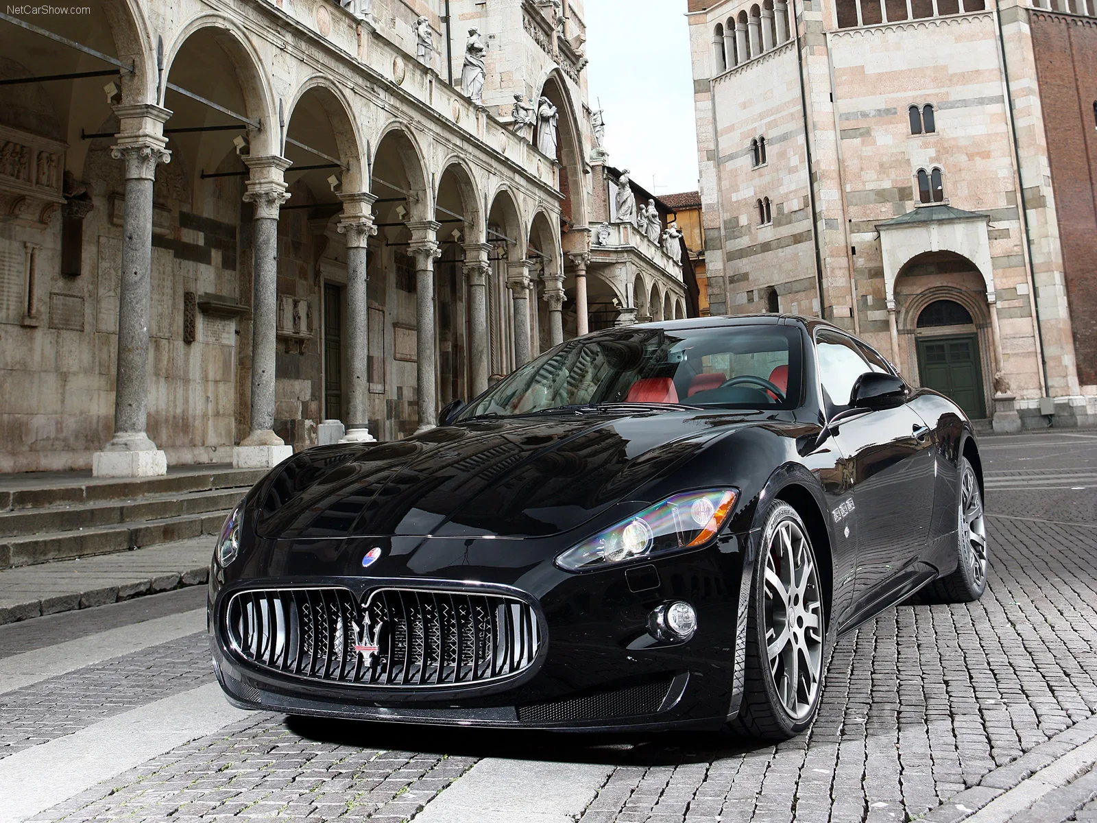 Hình ảnh siêu xe Maserati GranTurismo S 2009 & nội ngoại thất