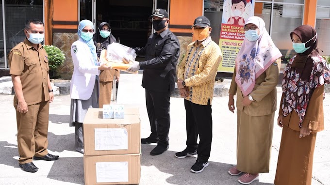 Wawako Mardison Mahyuddin Salurkan APD Untuk Rumah Sakit Bantuan Anggota DPR-RI Jhon Kenedi Azis