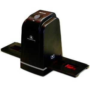 Innovative Technology 35mm Negative and Slide Converter to PC