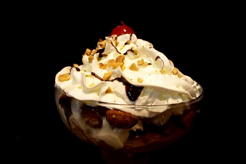 http://commons.wikimedia.org/wiki/File:Ice_Cream_Sundae.jpg