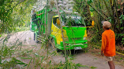  Rumpun Bambu Tumbang Menutupi Jalan Raya Warungpring Jatinegara 